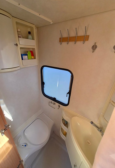 Adria Altea 542PK 8 of 11