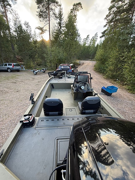 Tracker Grizzly 1754 sc mercury 80hk 5 of 6