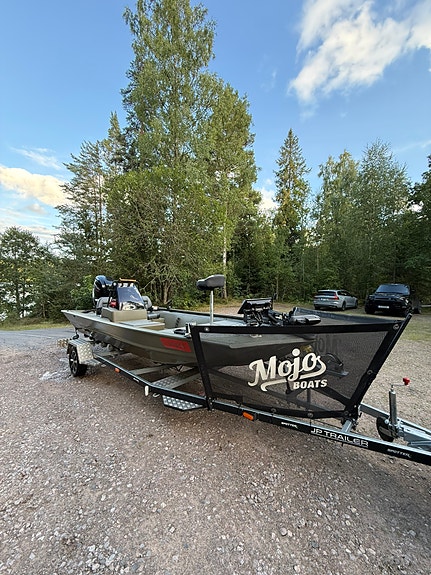 Tracker Grizzly 1754 sc mercury 80hk 6 of 6