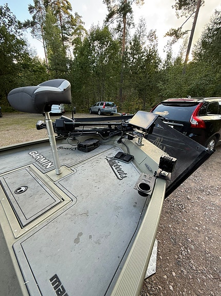 Tracker Grizzly 1754 sc mercury 80hk 2 of 6