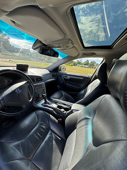 Volvo XC70 14 of 22