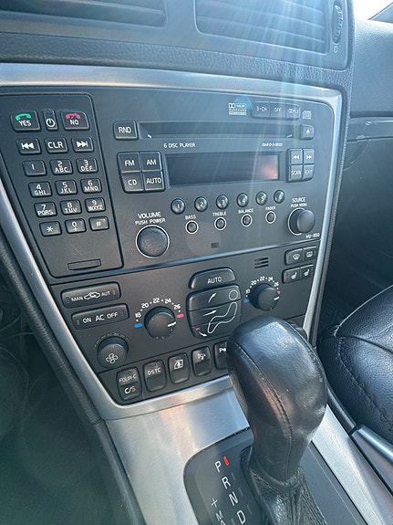 Volvo XC70 15 of 22