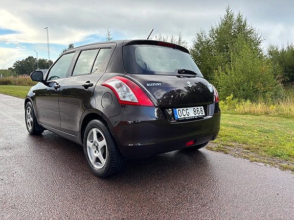 Suzuki Swift 3 of 7