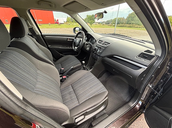 Suzuki Swift 5 of 7