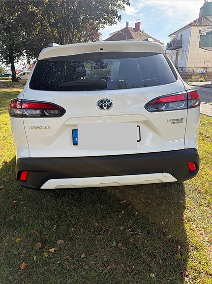Toyota Corolla Cross 4 of 12
