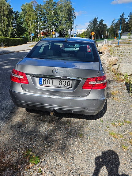 Mercedes-Benz E220 11 of 20