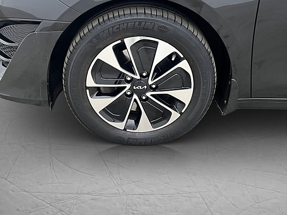 Kia Ceed 10 of 30