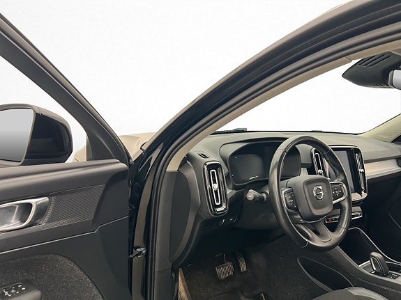 Volvo XC40 20 of 30