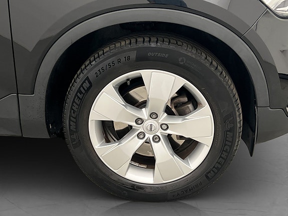 Volvo XC40 13 of 30