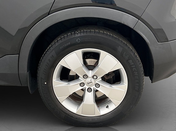 Volvo XC40 11 of 30