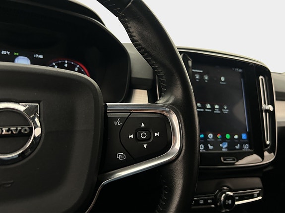 Volvo XC40 30 of 30