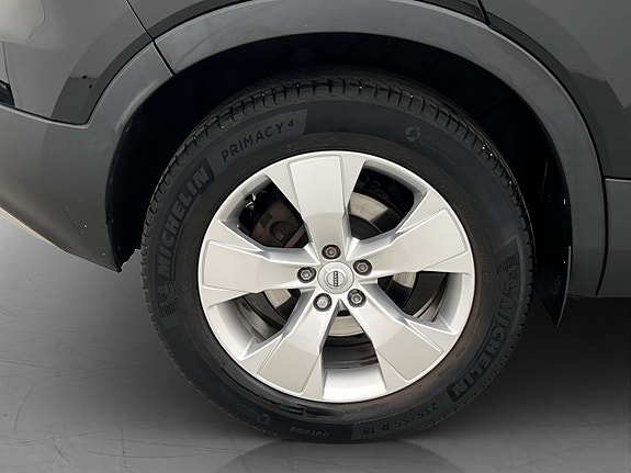Volvo XC40 12 of 30