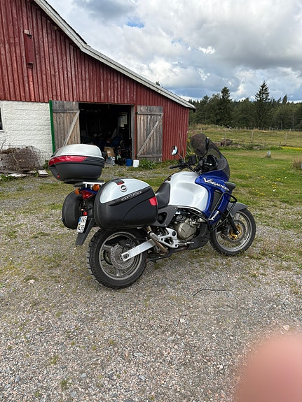 Honda XL1000V Varadero 3 of 4
