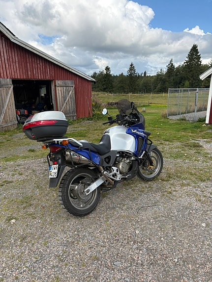 Honda XL1000V Varadero 2 of 4
