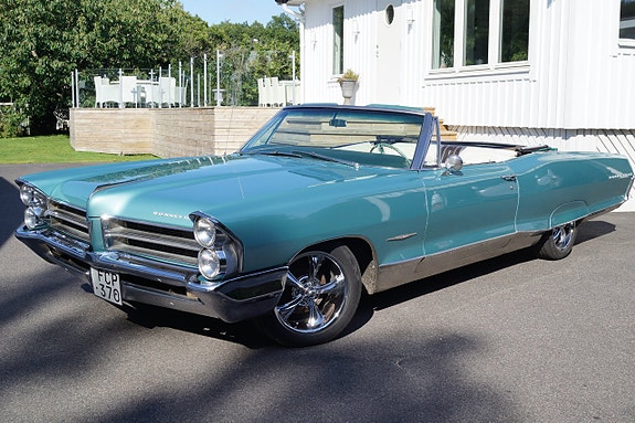 Pontiac Bonneville 2 of 21