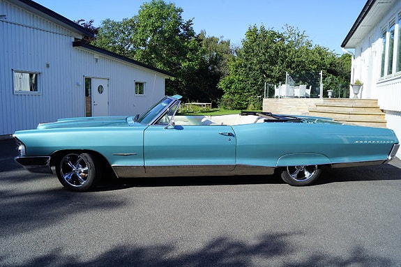 Pontiac Bonneville 6 of 21