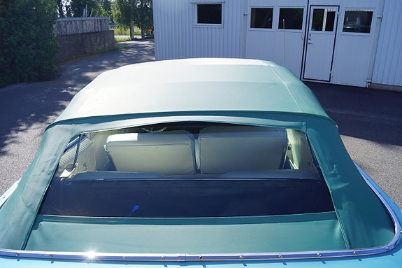 Pontiac Bonneville 11 of 21
