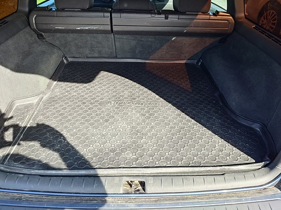 Volvo V70 6 of 6