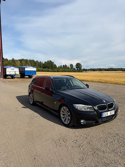 BMW 320d 3 of 8