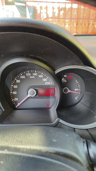 Kia Picanto 10 of 18