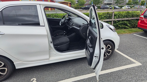 Kia Picanto 17 of 18