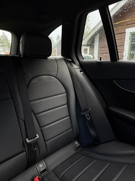 Mercedes-Benz C220 13 of 14