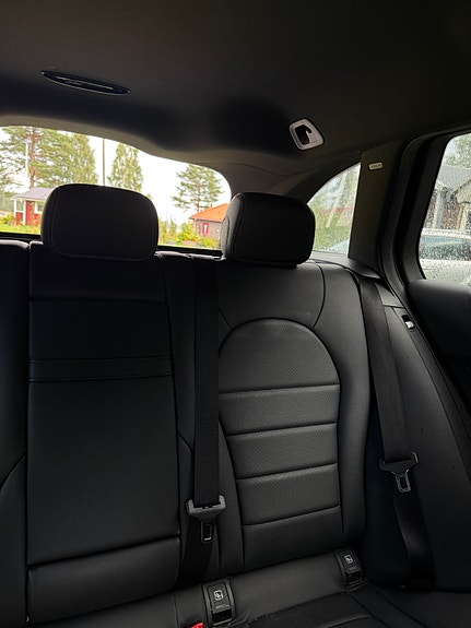 Mercedes-Benz C220 12 of 14