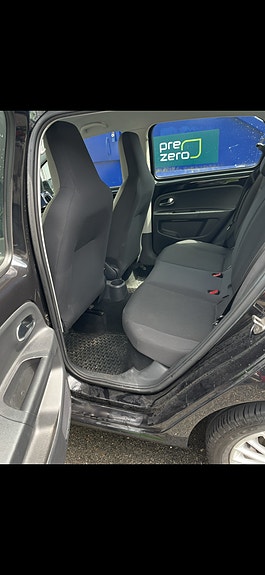Volkswagen UP! 6 of 6
