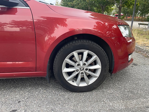 Skoda Octavia 4 of 6