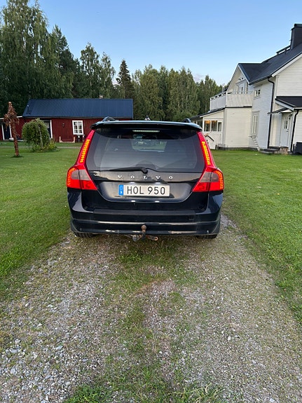 Volvo V70 4 of 8