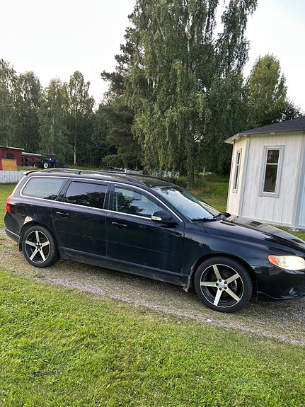 Volvo V70 8 of 8