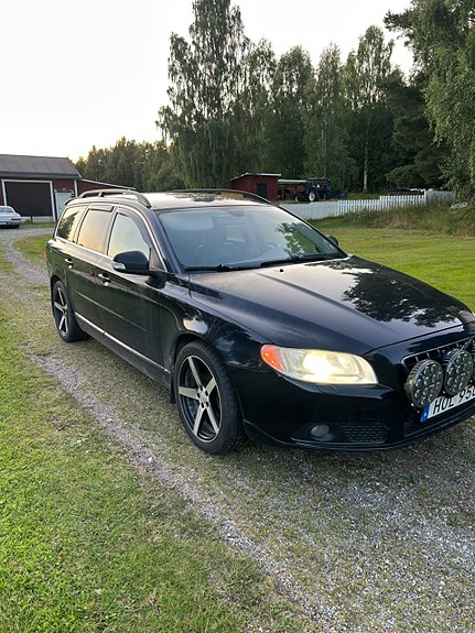 Volvo V70 5 of 8