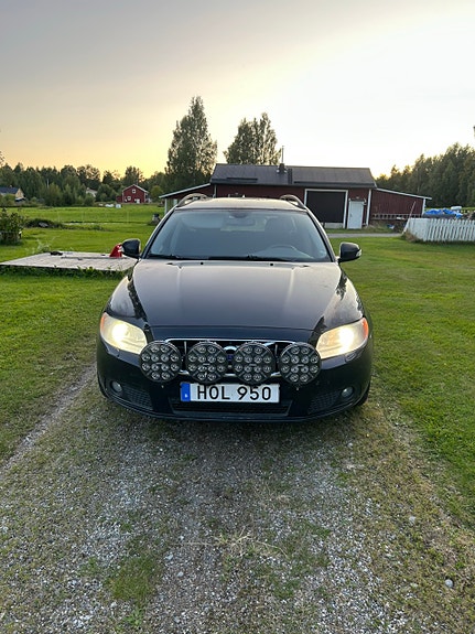 Volvo V70 7 of 8