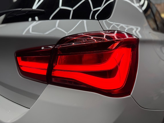 BMW 118d 7 of 15