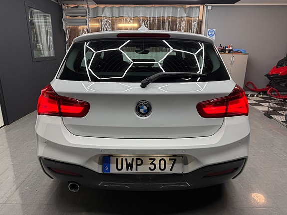 BMW 118d 11 of 15