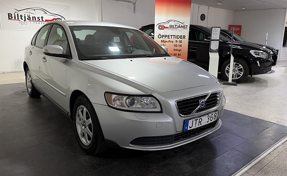 Volvo S40 3 of 9
