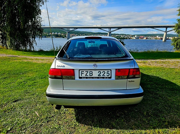 Saab 9-3 4 of 7