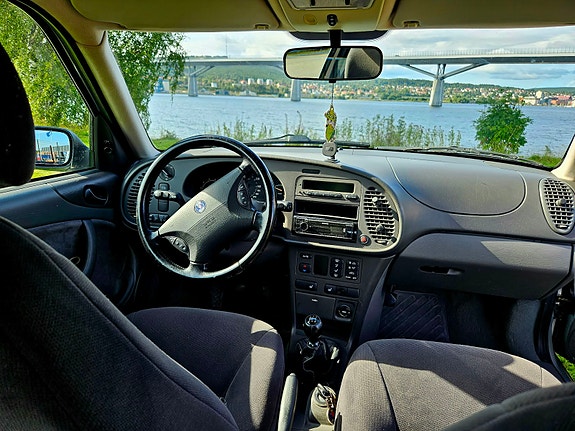 Saab 9-3 5 of 7