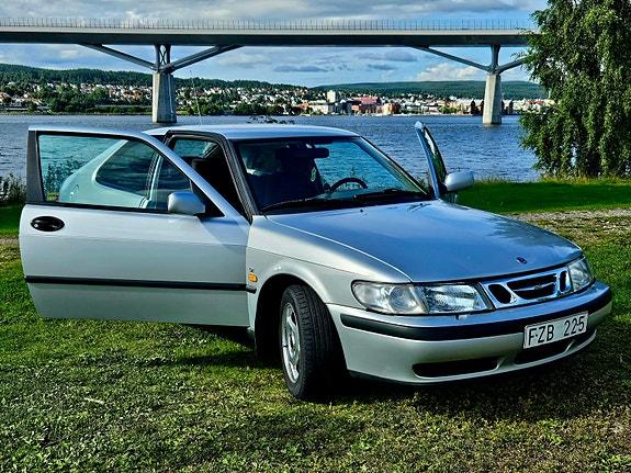 Saab 9-3 7 of 7