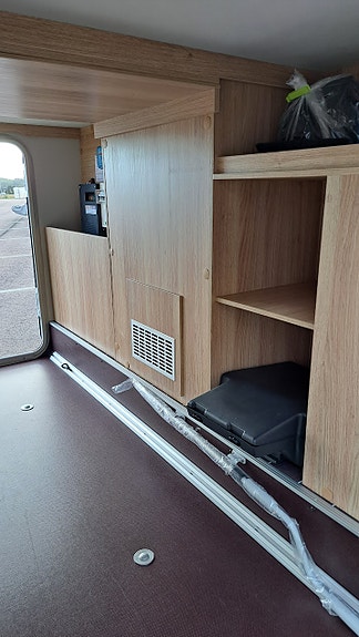 Knaus Sky TI Platinum Selection 700 MEG 19 of 22