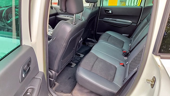 Peugeot 3008 12 of 13