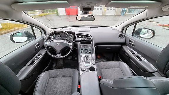 Peugeot 3008 7 of 13