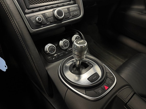 Audi R8 11 of 14