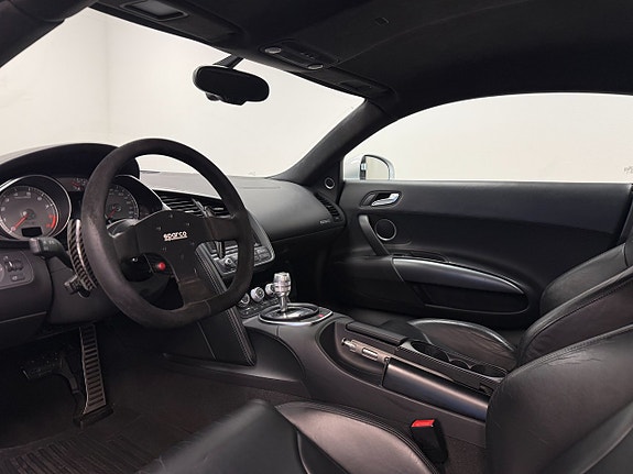 Audi R8 7 of 14
