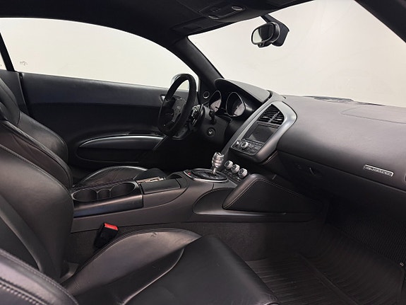 Audi R8 9 of 14