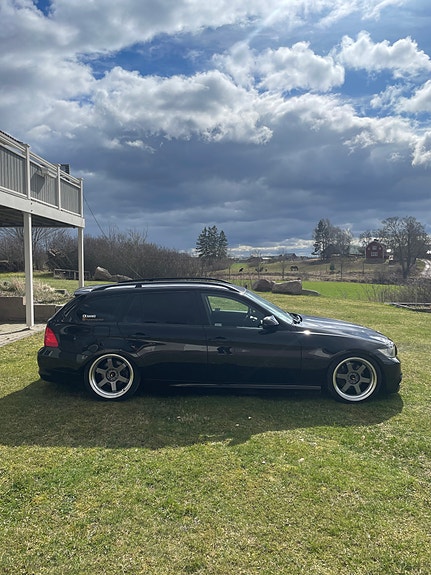 BMW 318d 3 of 8