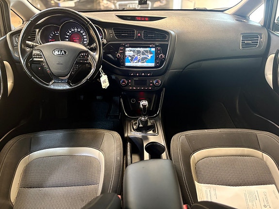 Kia Ceed 15 of 26