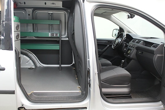 Volkswagen Caddy 16 of 19