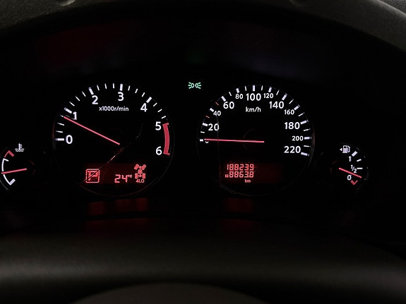 Nissan Navara 14 of 30