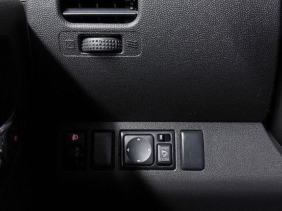 Nissan Navara 12 of 30